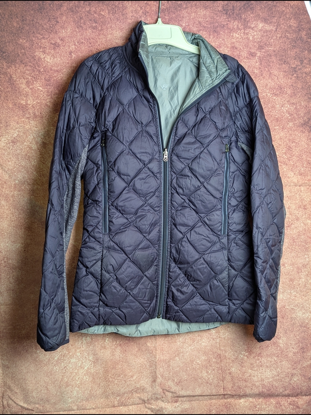 Lululemon Purple Gray Quilted Goose Down Puffer Jacket Stretch Athletic